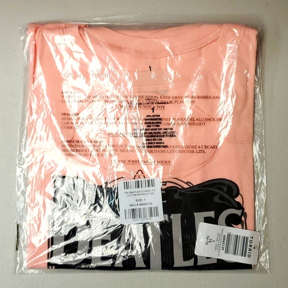 ❤️NWT VINTAGE TORRID - TEE THE BEATLES JOHN LENNON SGT PEPPER - PLUS SIZE - Picture 11 of 14